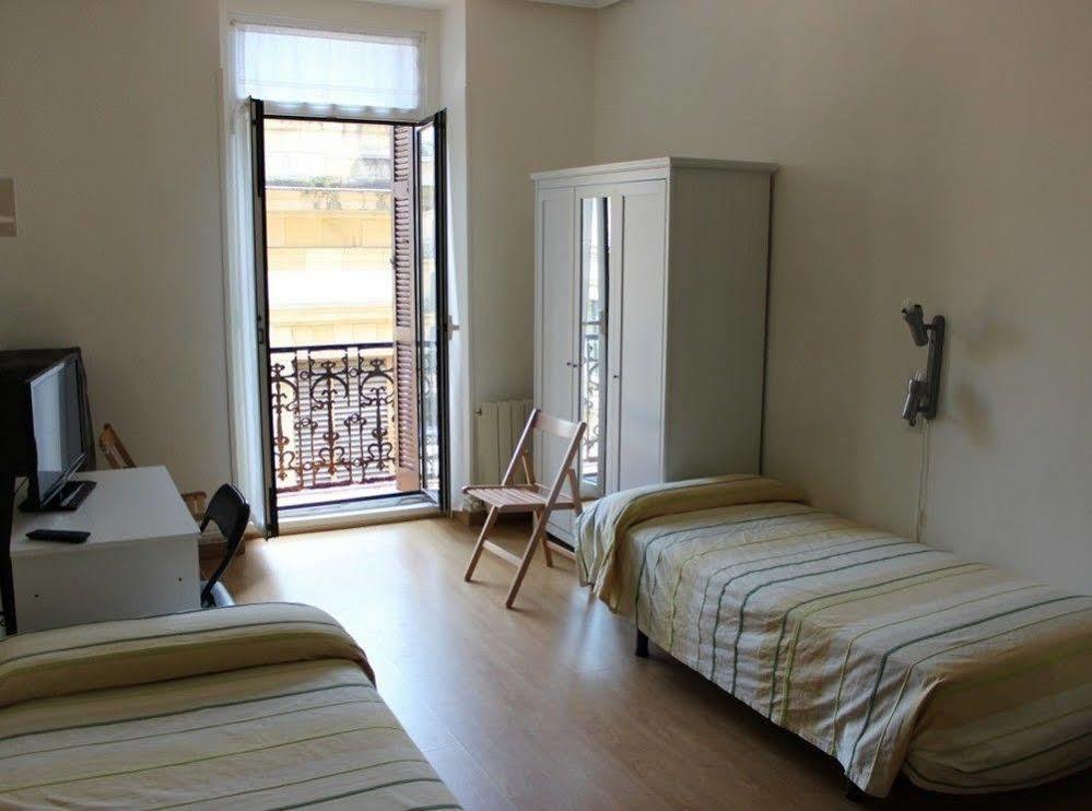 סן סבסטיאן Pension San Telmo / San Juan מראה חיצוני תמונה